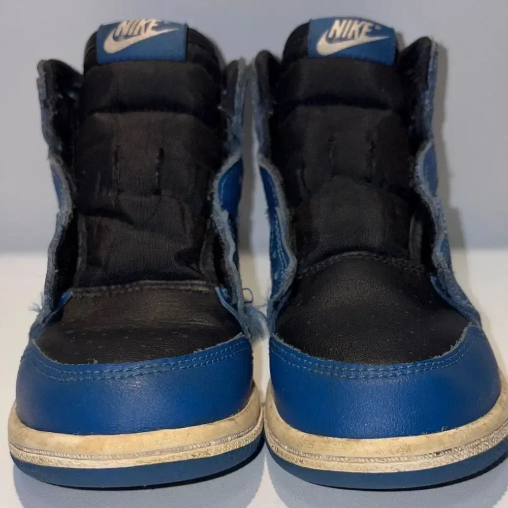 Nike Kids' Sneakers in Black and Blue
